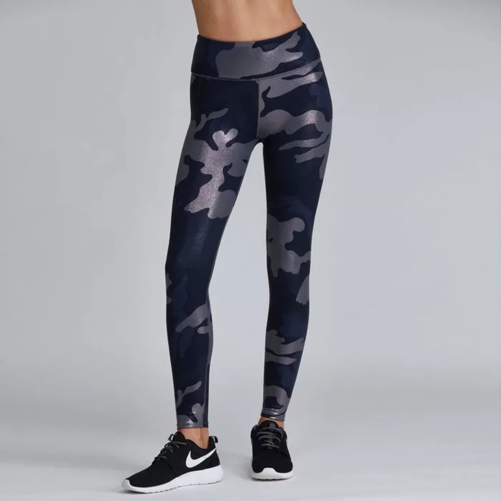 Noli Guerra Metallic Camo Leggings Sz Small‎
